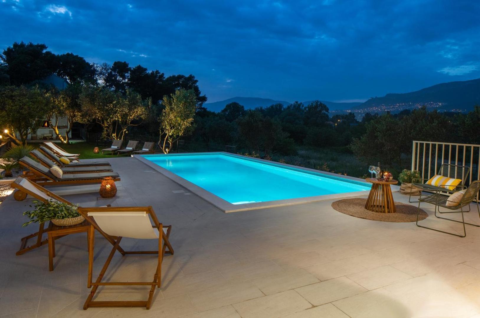 New! Villa Mamma Mia, A 6-Bedroom Property With 40Sqm Pool Podstrana Kültér fotó