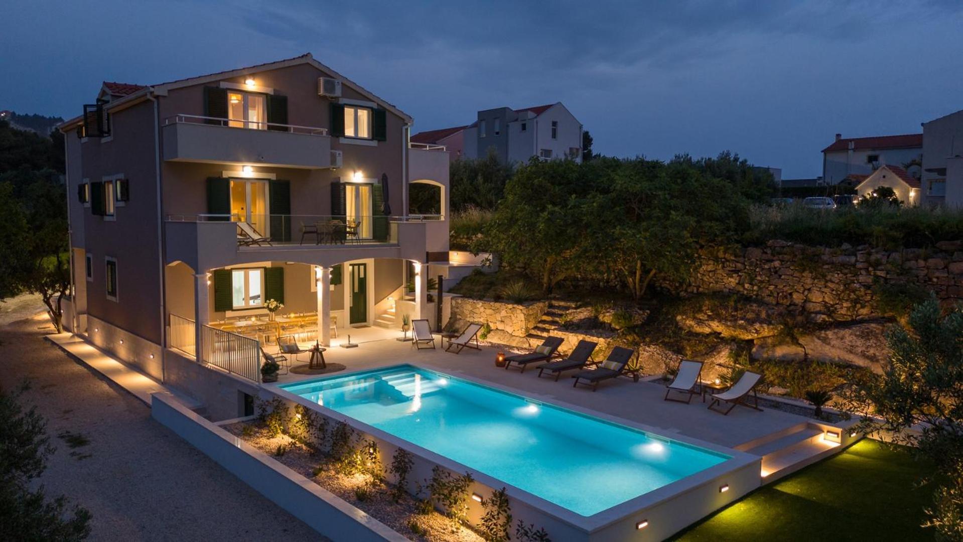 New! Villa Mamma Mia, A 6-Bedroom Property With 40Sqm Pool Podstrana Kültér fotó